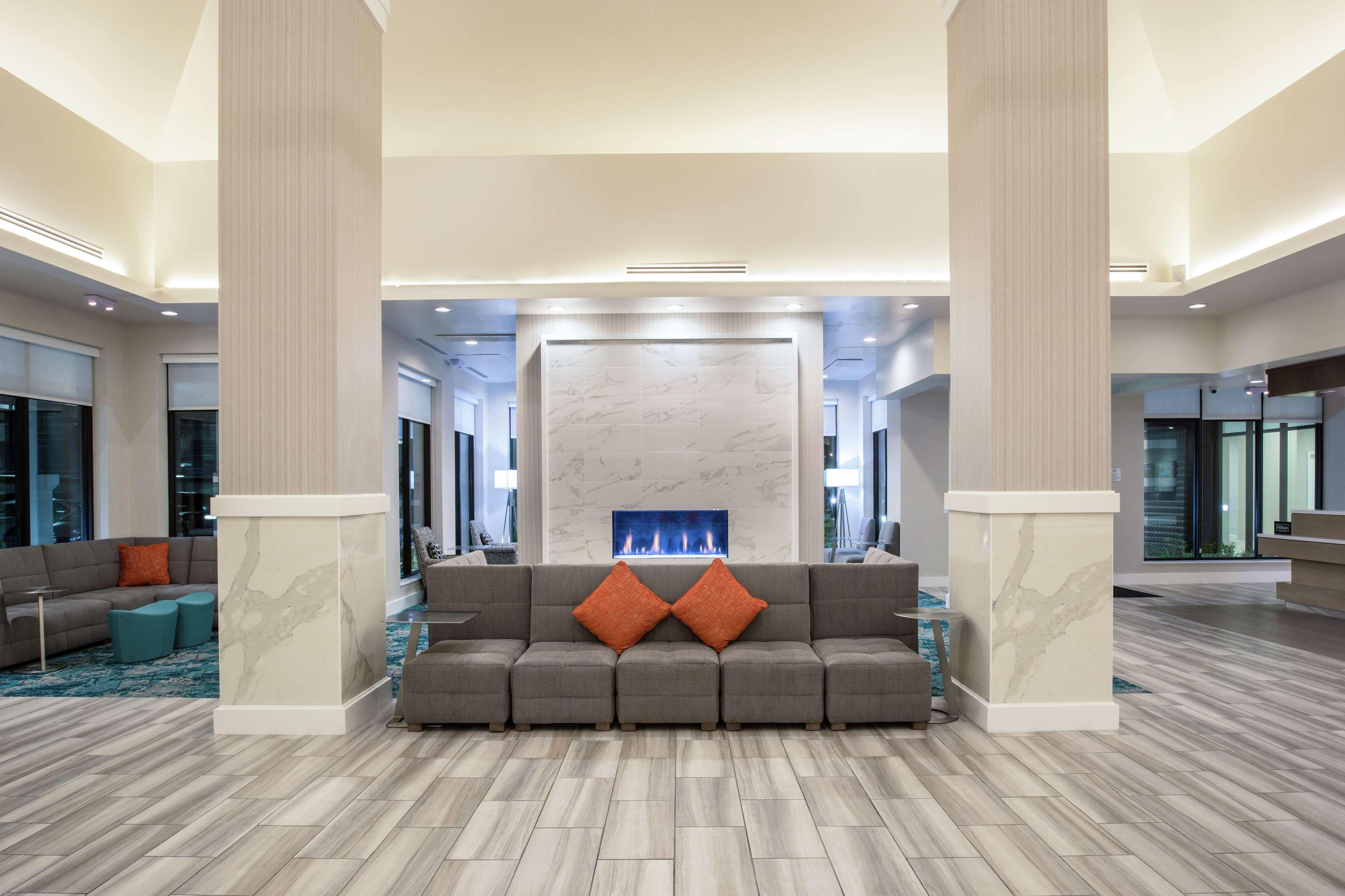Hilton Garden Inn Las Vegas City Center Экстерьер фото