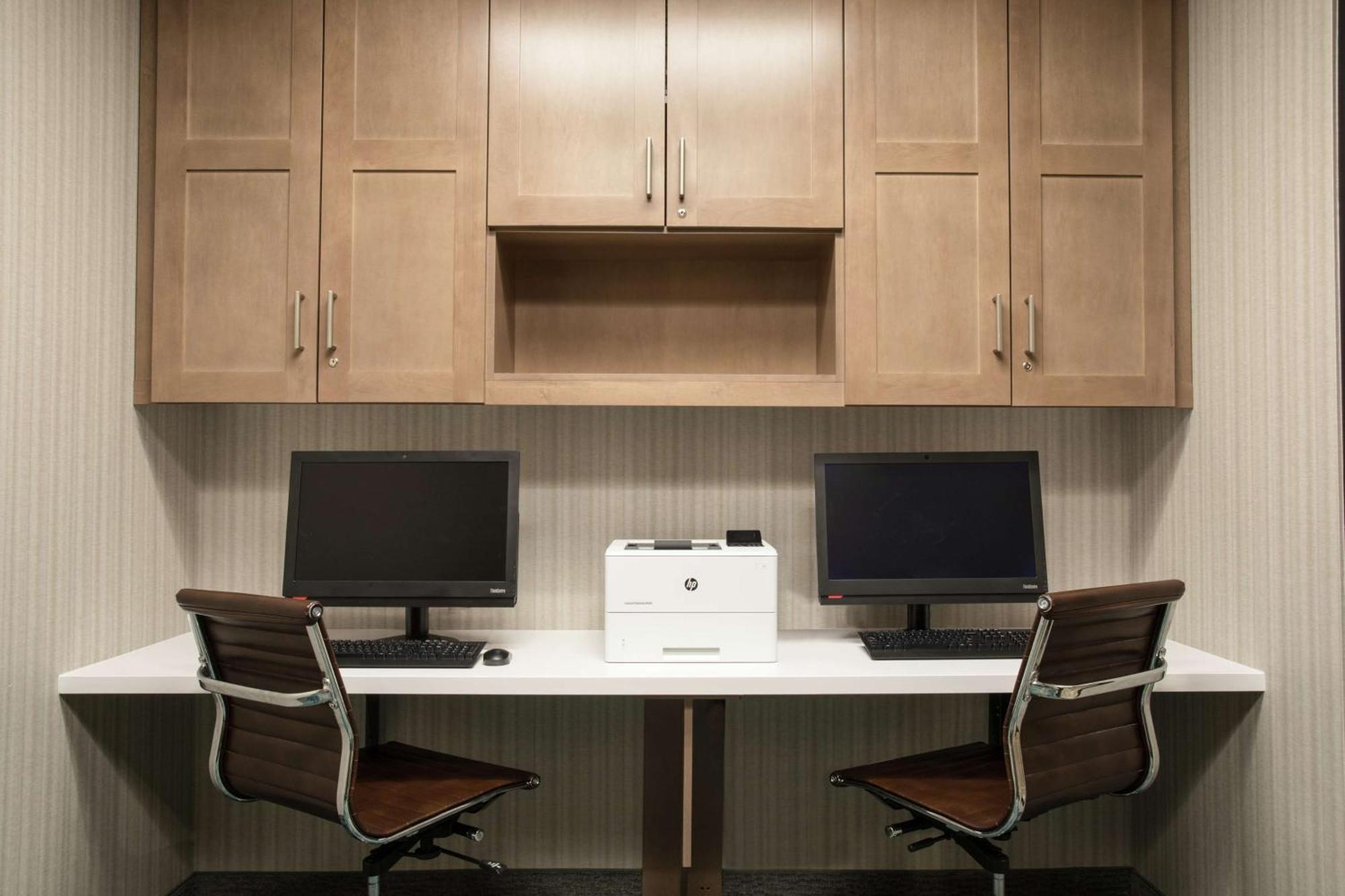 Hilton Garden Inn Las Vegas City Center Экстерьер фото